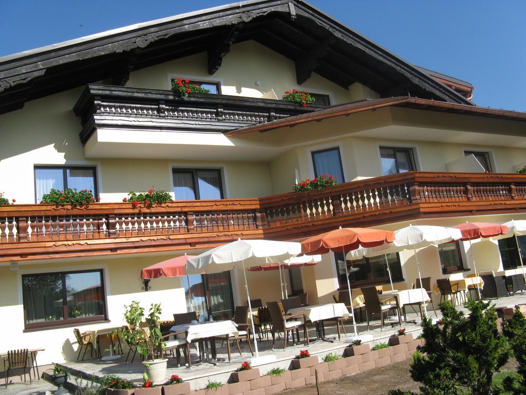 Pension Schloemmer Санкт Гильген Экстерьер фото